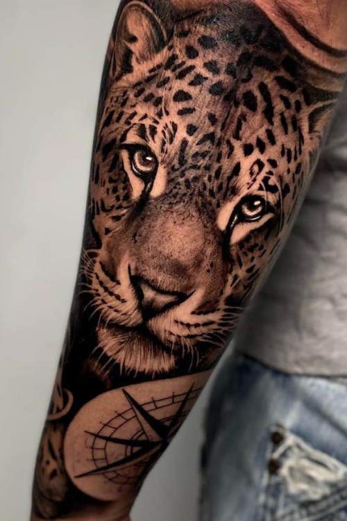 Hyper Realistic Jaguar with Dotwork